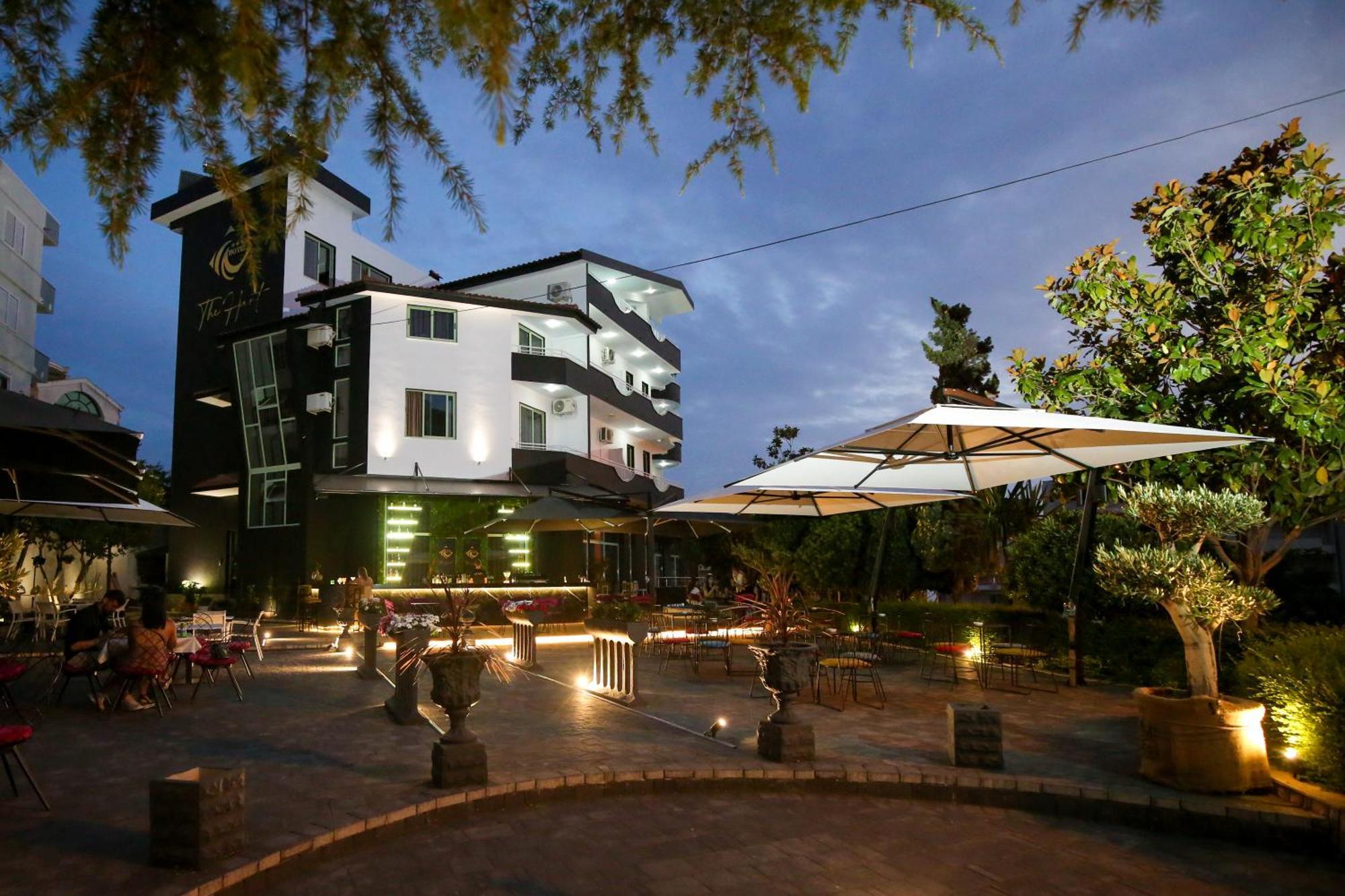 The Hart Hotel Vlorë Exterior foto