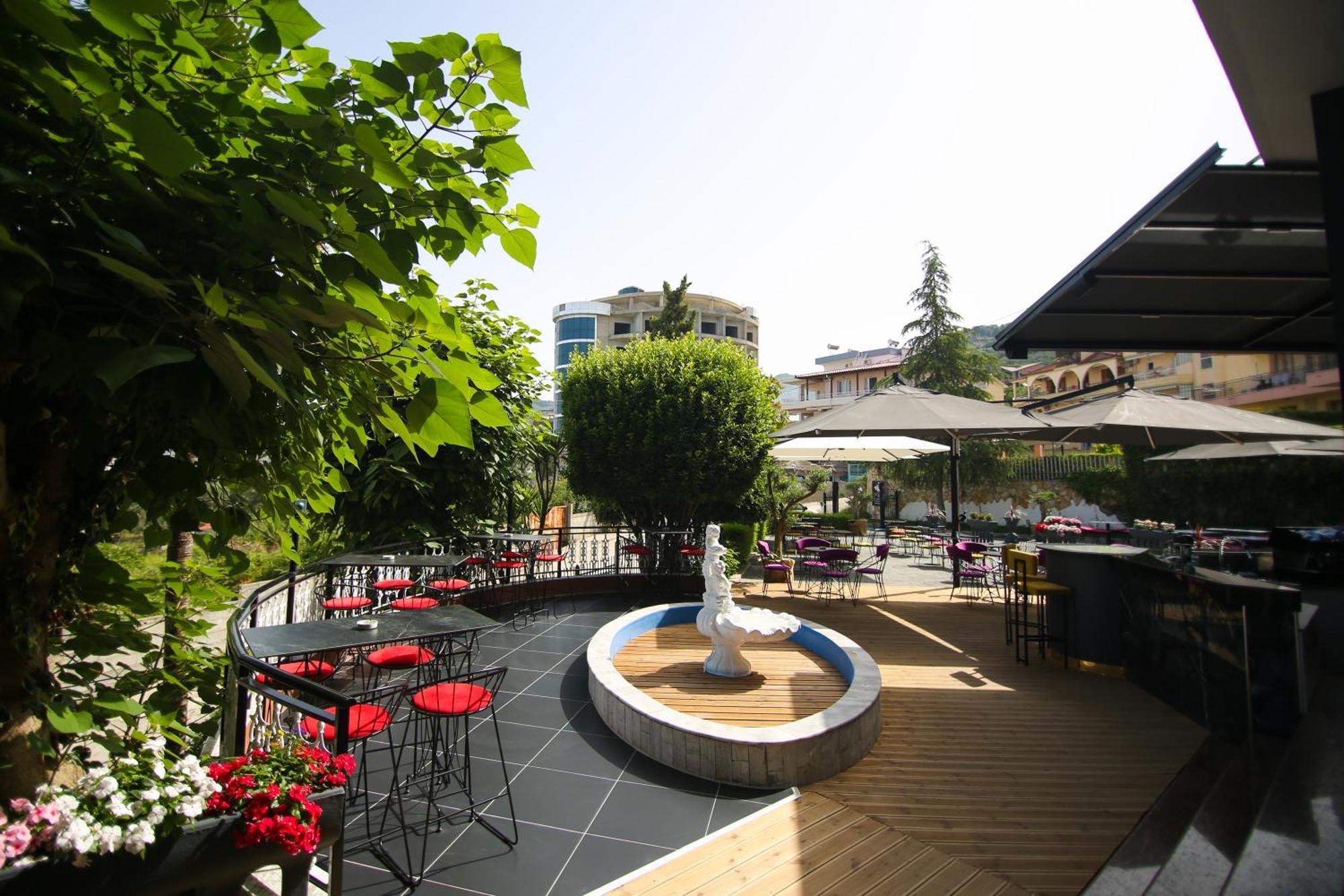 The Hart Hotel Vlorë Exterior foto