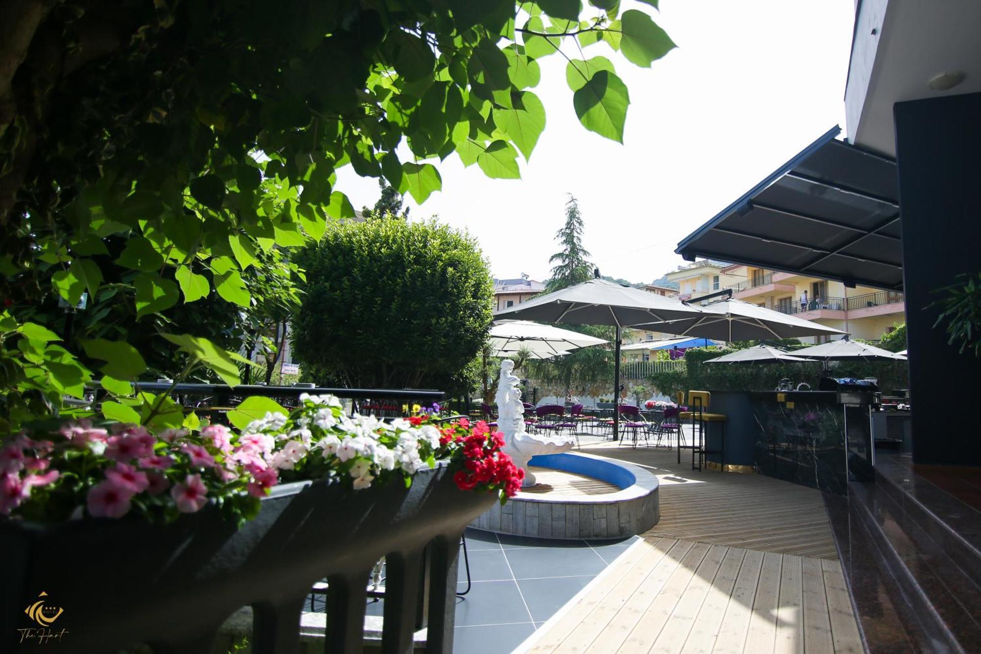 The Hart Hotel Vlorë Exterior foto